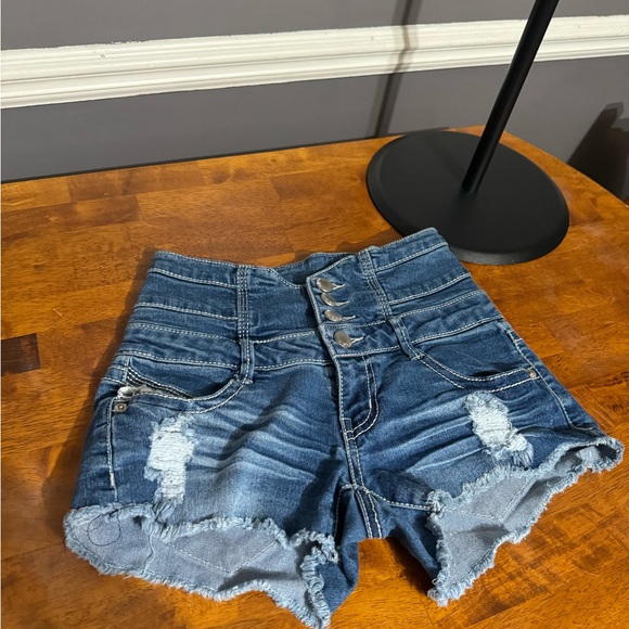 No Boundaries Blue Jean Shorts - Picture 1 of 3